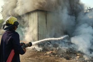 fire broke out at a scrap warehouse in Mahamadwadi