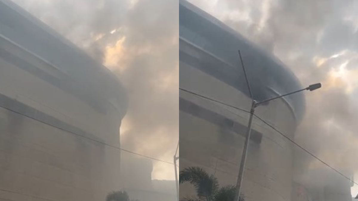 Fire at Phoenix Mall on Nagar Street pune