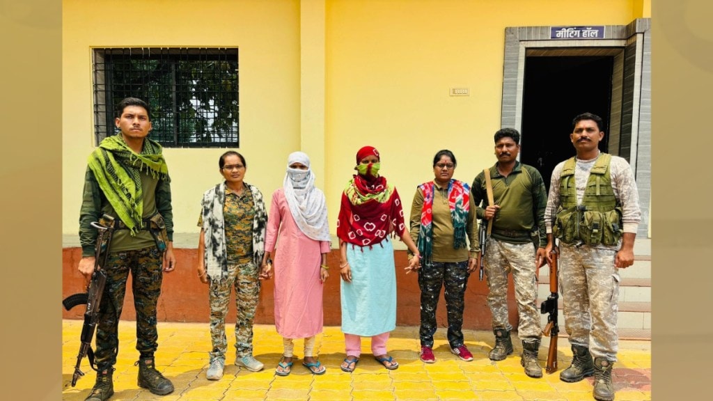 Gadchiroli Police Arrests Two Female Naxalites One Supporter With Reward of 5 and half Lakhs