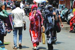 mumbai records hottest temprature in 10 years