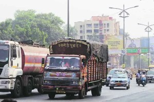 heavy goods vehicles ban on Ghodbunder road for six month