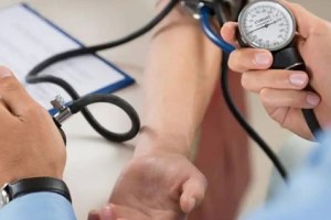 High Blood Pressure Cases, High Blood Pressure Rising in india, 4 out of 10 Patients Not Checking, Patients Not Checking Regularly, high blood pressure unhealthy lifestyle, smoking,