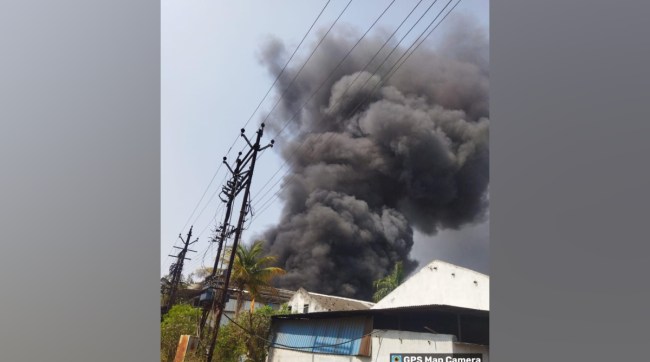 Jalgaon Massive Explosion, Maurya Chemical Company, 20 Employees Injured, jalgaon midc, fire in Maurya Chemical Company, marathi news, fire in jalgaon, jalgaon news