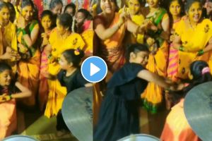 child girls perform amazing dance on dhol tasha