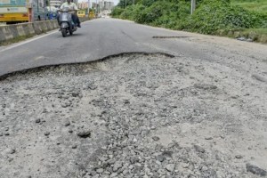 bmc will take permission from ec for potholes filling