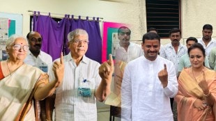 Akola Lok Sabha Constituency, prakash ambedkar, anup dhotre, dr abhay patil, voted, 7 percent in first two hours, marathi news, polling in akola, voting in akola,