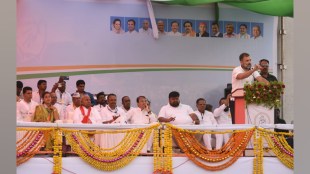 solapur, Rahul Gandhi, pm narendra modi, Rahul Gandhi Criticizes Modi, Favoritism Towards Industrialists, rahul gandhi in solapur, praniti shinde, solapur lok sabha seat, lok sabha 2024, election 2024, marathi news, solapur news, bjp,