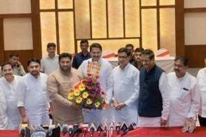 ubt shiv sena candidate chandrahar patil meet congress leaders in sangli