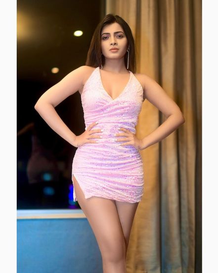 Ruchira Jadhav pink short dress hot photos viral on social media