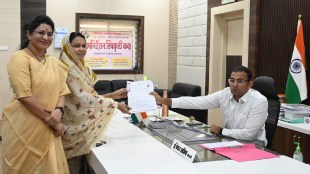 sanjay deshmukh s wife Vaishali Deshmukh Files Independent Candidacy in Yavatmal Washim lok sabha seat