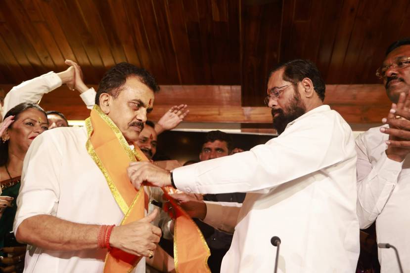 Sanjay nirupam joined shivsena again