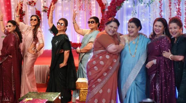 Baipan Bhari Deva movie team attend Aishwarya and sarang sangeet ceremony in Gharoghari Matichya Chuli