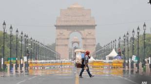 A weather office in Delhi has recorded the highest-ever temperature the country has experienced at 52.3 degree Celsius today