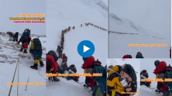 Mount Everestवर बर्फाने वेढलेल्या पर्वतामध्ये लांबच लांब रांगेत अडकले गिर्यारोहक, Video Viral