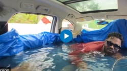 YouTuber संजू टेकीने कारमध्ये बनवला स्विमिंग पूल अन् भररस्त्यात झाल असं काही, Viral Video बघाच
