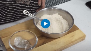 Knead dough by adding ice in summer
