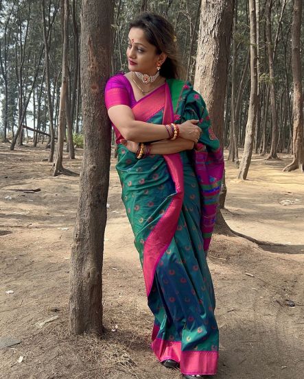 Manasi Naik Peacock Green Paithani Saree