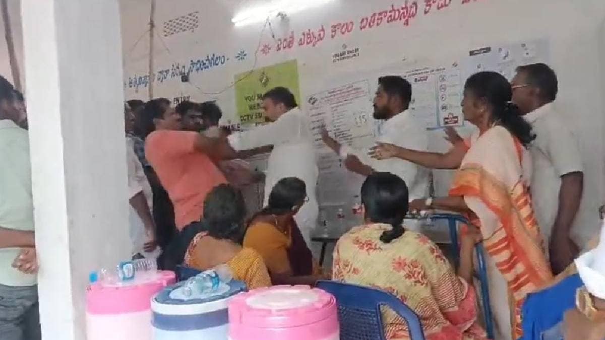 YSRCP MLA A Sivakumar Slap Voter