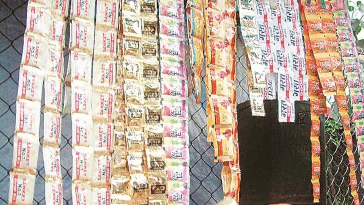 Storage of gutka, godown,
