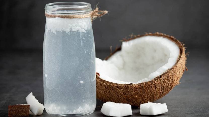 Can diabetics consume Or Is it beneficial for pregnant women Read Various Health benefits of coconut water