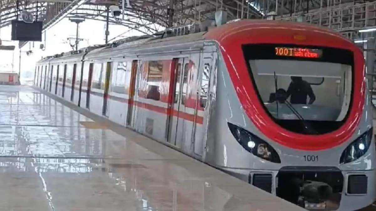 Mumbai, passengers,