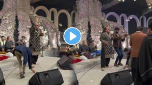 Viral video of pakistani singer cahat fateali khan funny video