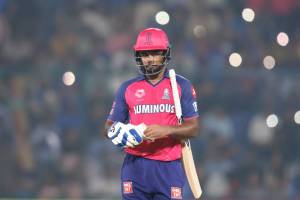 Sanju Samson breaks MS Dhoni’s record becomes fastest Indian to 200 IPL sixes