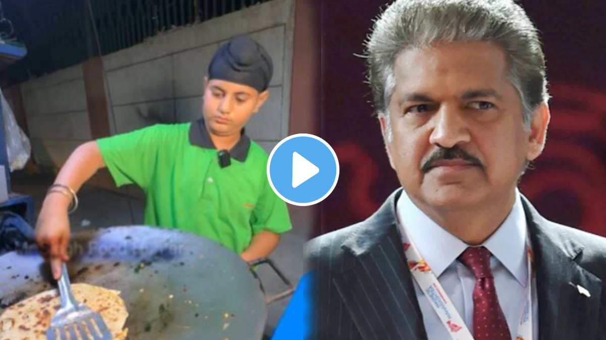 After father's death A 10-year-old boy sell chiken roll