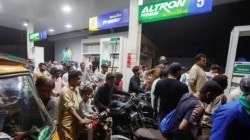 Petrol Diesel Price Today: गॅस सिलिंडर स्वस्त झाल्यानंतर पेट्रोल-डिझेलच्या किमतीत मोठा बदल, मुंबई-पुण्यात आजचा भाव काय?