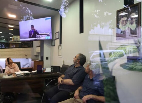 Iran President Ebrahim Raisi Died in Helicopter Crash in Marathi