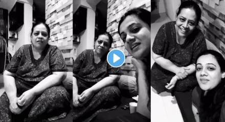 Marathi Actress Spruha Joshi sing song of Mohammed Rafi, Asha Bhosle song with mother video viral