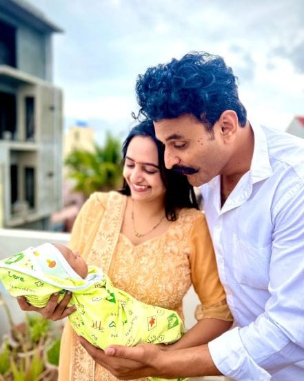 Sumeet Pusavale Wife Monika