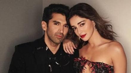 aditya roy kapur and ananya panday broke up almost month ago says reports