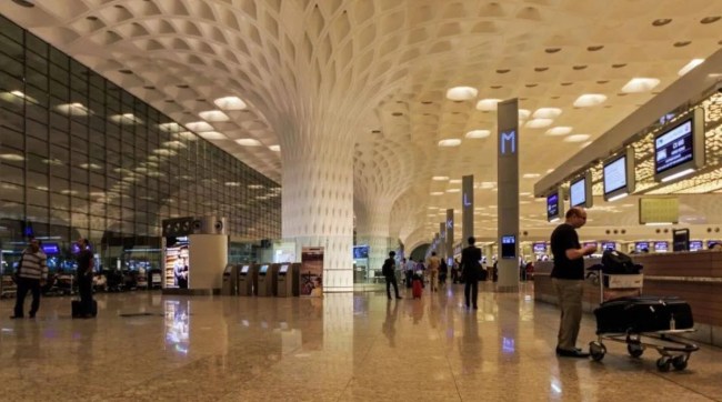9 percent increase in the number of passengers at Mumbai airport Mumbai