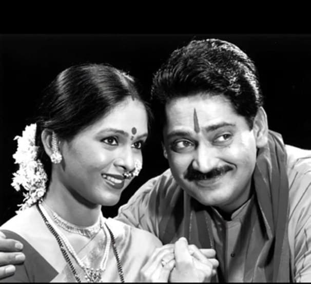 aishwarya narkar avinash narkar old photos 