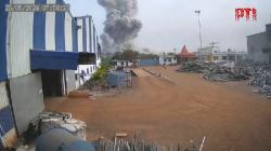 छत्तीसगडमधील फटाक्यांच्या सर्वात मोठ्या कारखान्यात स्फोट होऊन आगीची दुर्घटना; एकाचा मृत्यू, अनेकजण जखमी