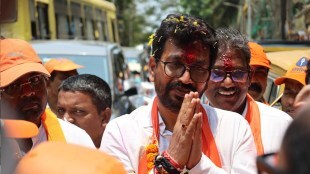 stone pelting amol kirtikar