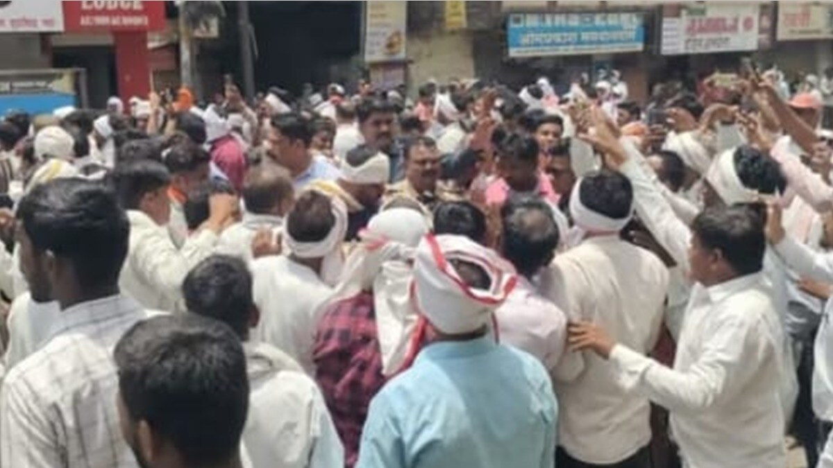 akola farmers rasta roko marathi news,