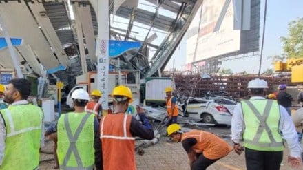 Ghatkopar hoarding collapse marathi news, Ghatkopar ndrf rescue marathi news