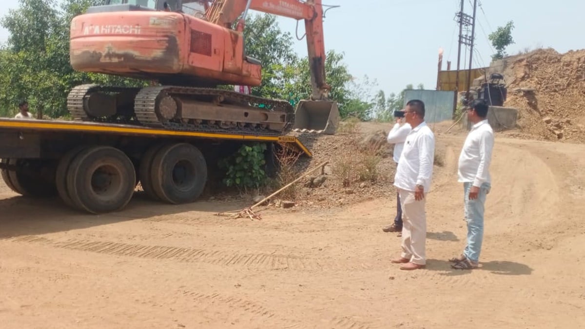 Dhule district illegal mining marathi news