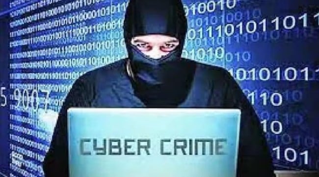 Akola Cyber Fraud , Scammers Use District Collector s Photo, Extort Money, scammers open fake WhatsApp account, district collector fake account, use district collector s photo to Extort Money, akola cyber crime, cyber crime news,