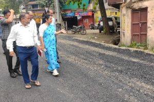 Show cause notice to three officials of Kolhapur Municipal Corporation in the case of disturbance in road work