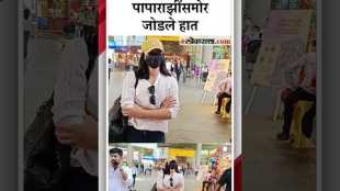 Famous Actress Rashmika Mandanna Spotted at Mumbai Airport