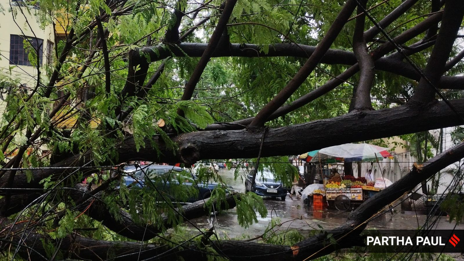 Cyclone Remal Hits West Bengal, Causing Destruction and Casualties