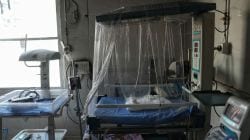 PHOTOS : उरले फक्त जळालेले अवशेष; दिल्लीच्या रुग्णालयात लागलेल्या आगीत सहा नवजात बालके दगावली