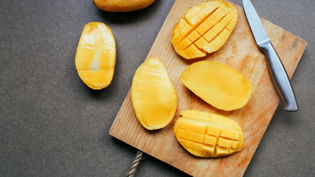 how to eat mango