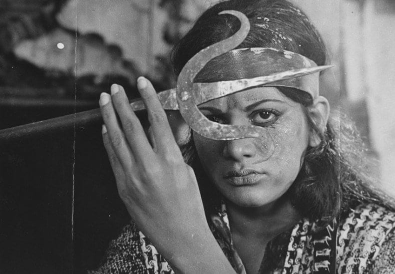 Asha Sachdev Unknown Facts