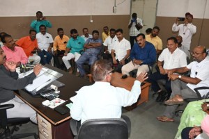 maha vikas aghadi officials raise ichalkaranji pending issue infront of municipal administration