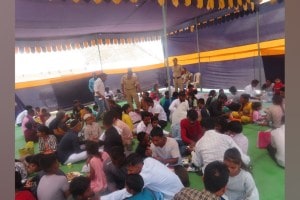 Nagpur Central Jail, Inmates Meet Their Children, Inmates Meet Their Parents, Heartwarming Gathering Program, Nagpur Central Jail Inmates Meet Children, police, inmates, Nagpur news, marathi news,