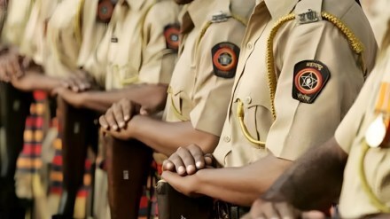 More than 30000 police force in Mumbai for voting mumbai